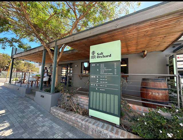 297M² BUILDING TO LET IN SALT RIVER